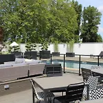 Golden Tulip Roissy Witz