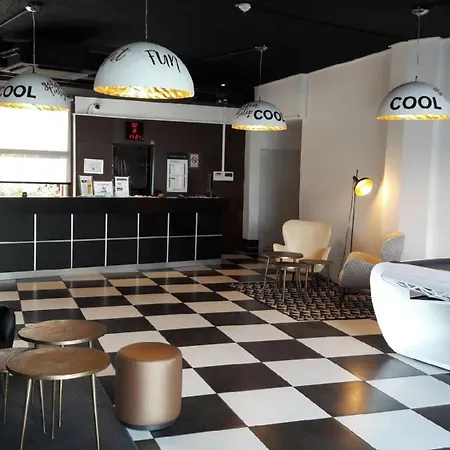 Golden Tulip Roissy Witz Hotel