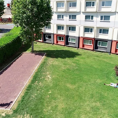 Golden Tulip Roissy Witz فندق سان تويتْسْ
