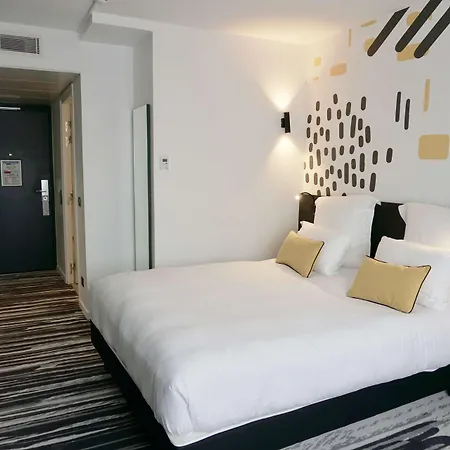 Golden Tulip Roissy Witz 4*