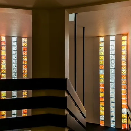 Golden Tulip Roissy Witz Hotel