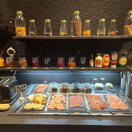 Golden Tulip Roissy Witz 4*