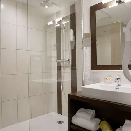 Hotel Golden Tulip Roissy Witz Saint-Witz