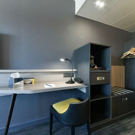 Golden Tulip Roissy Witz 4*