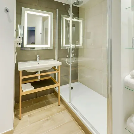 Hotel Golden Tulip Roissy Witz 4*